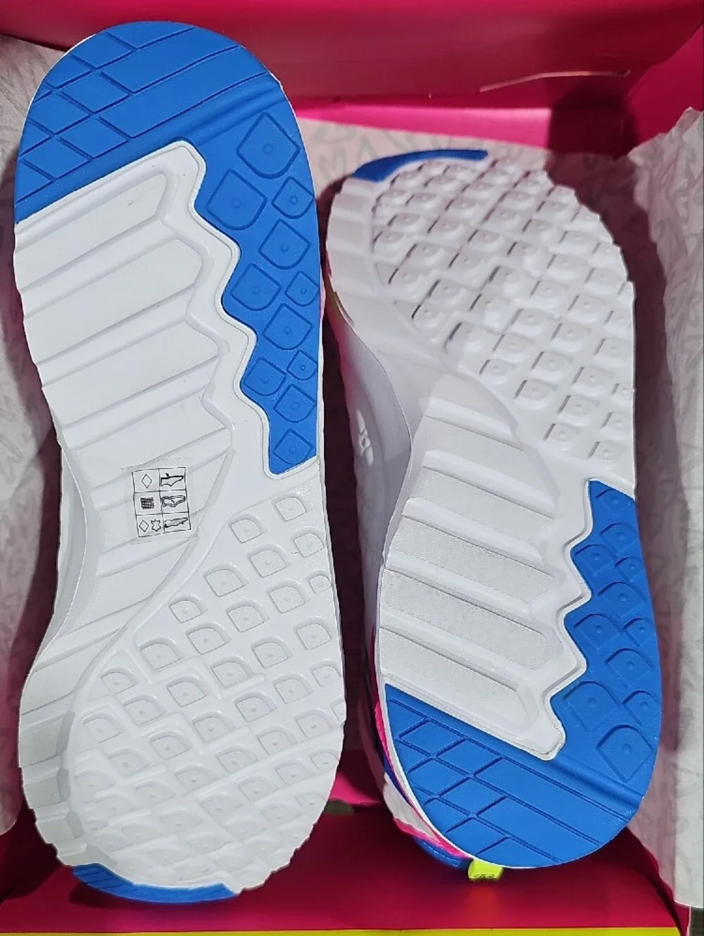 Zumba Air Boss- Pink White -9.5-NEW
